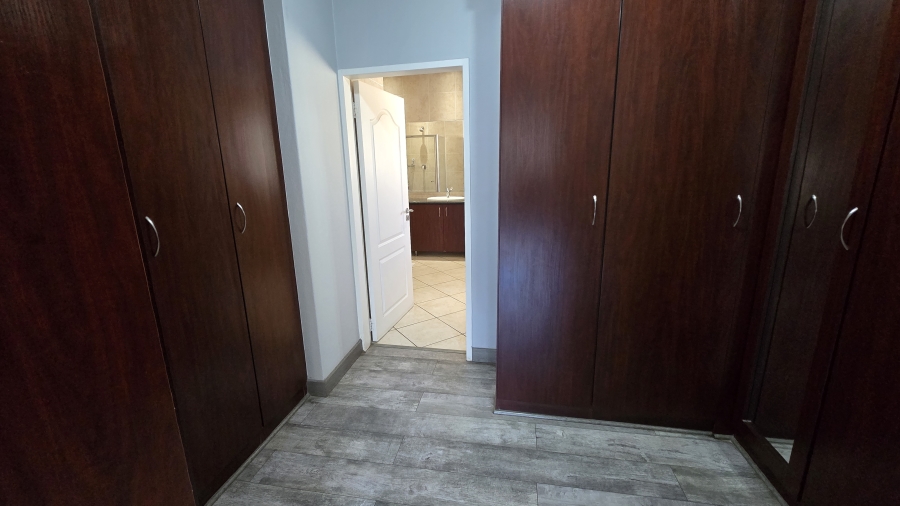 3 Bedroom Property for Sale in Glenvista Gauteng