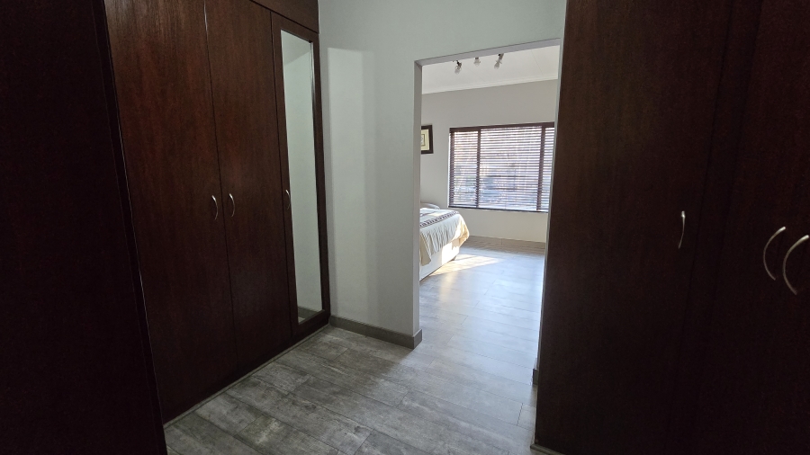 3 Bedroom Property for Sale in Glenvista Gauteng