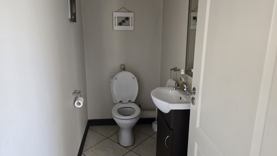3 Bedroom Property for Sale in Glenvista Gauteng