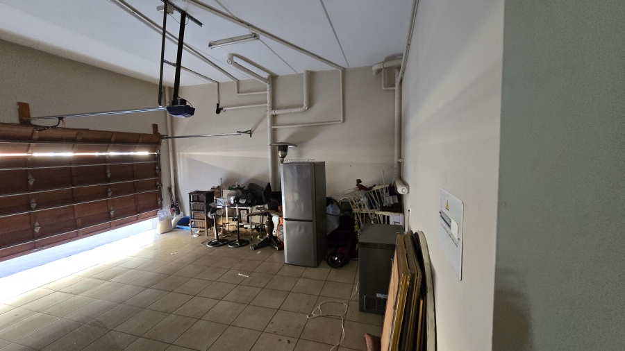 3 Bedroom Property for Sale in Glenvista Gauteng