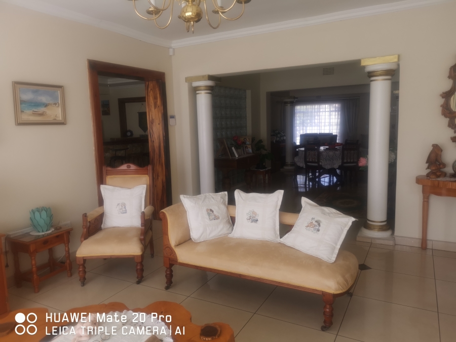 5 Bedroom Property for Sale in Brackenhurst Gauteng