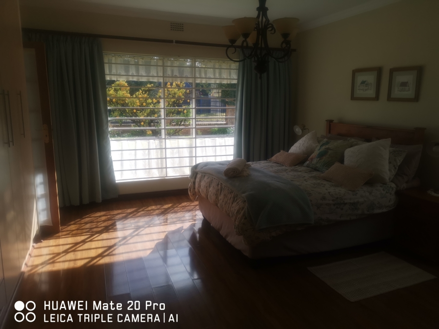 5 Bedroom Property for Sale in Brackenhurst Gauteng