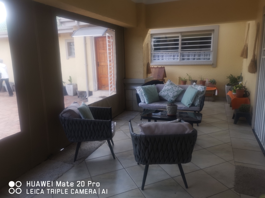 5 Bedroom Property for Sale in Brackenhurst Gauteng