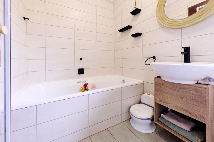 2 Bedroom Property for Sale in Kyalami Hills Gauteng