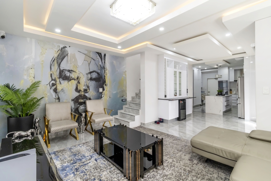 To Let 3 Bedroom Property for Rent in Bryanston Gauteng