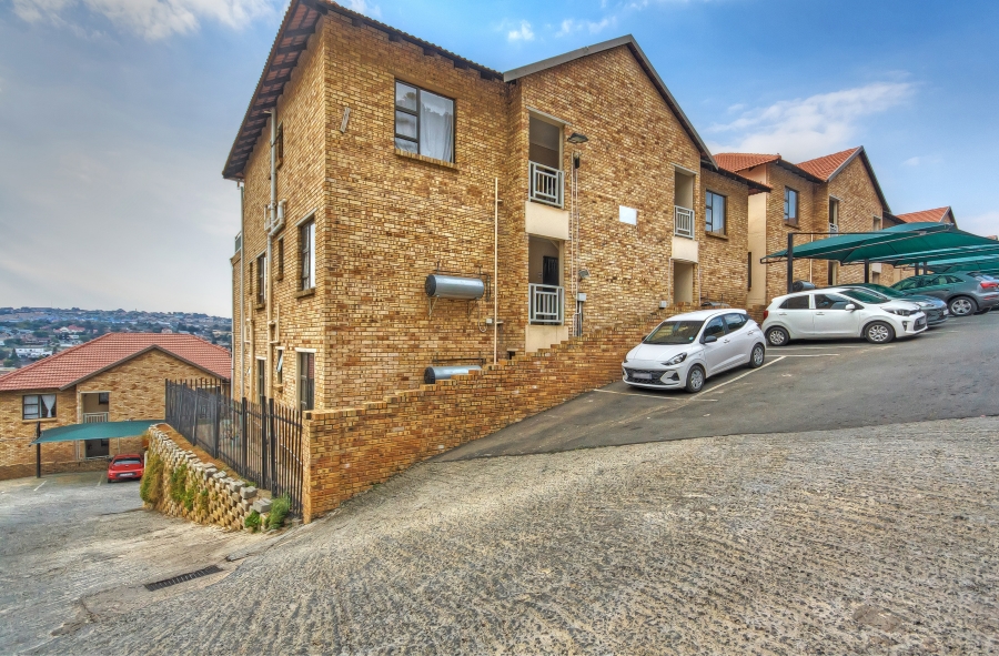 3 Bedroom Property for Sale in Winchester Hills Gauteng