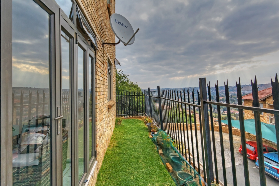 3 Bedroom Property for Sale in Winchester Hills Gauteng
