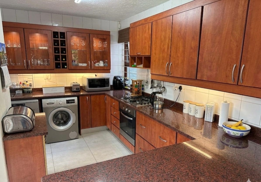 3 Bedroom Property for Sale in Dowerglen Gauteng