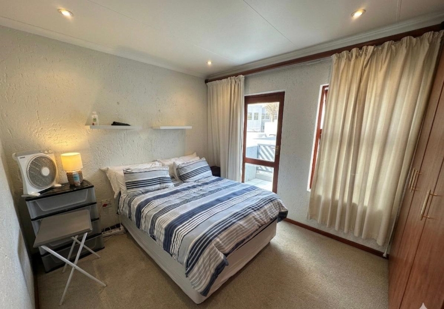 3 Bedroom Property for Sale in Dowerglen Gauteng