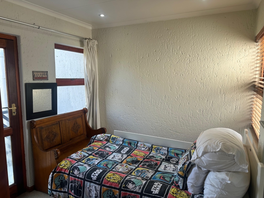 3 Bedroom Property for Sale in Dowerglen Gauteng