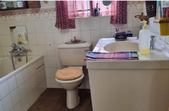 7 Bedroom Property for Sale in Lyttelton Manor Gauteng