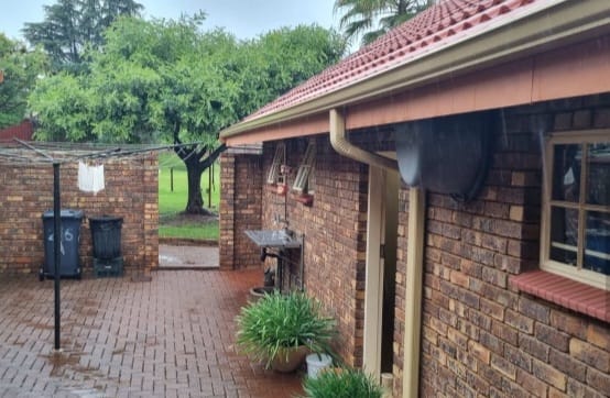 7 Bedroom Property for Sale in Lyttelton Manor Gauteng