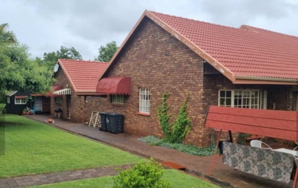 7 Bedroom Property for Sale in Lyttelton Manor Gauteng