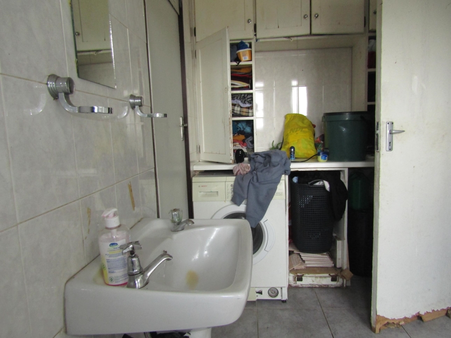 2 Bedroom Property for Sale in Windsor Gauteng