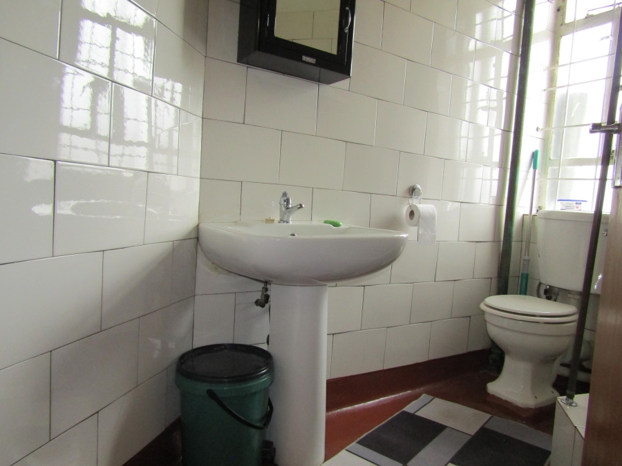 2 Bedroom Property for Sale in Johannesburg Central Gauteng