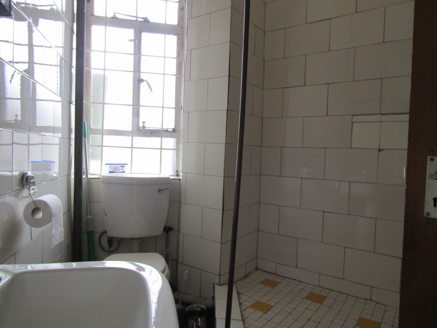 2 Bedroom Property for Sale in Johannesburg Central Gauteng
