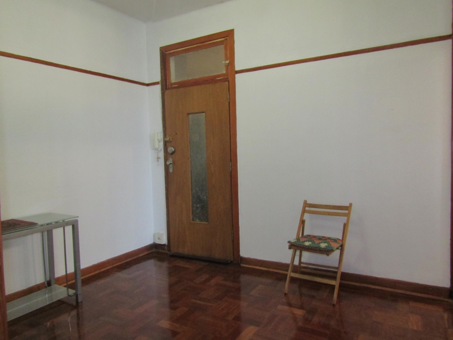 2 Bedroom Property for Sale in Johannesburg Central Gauteng