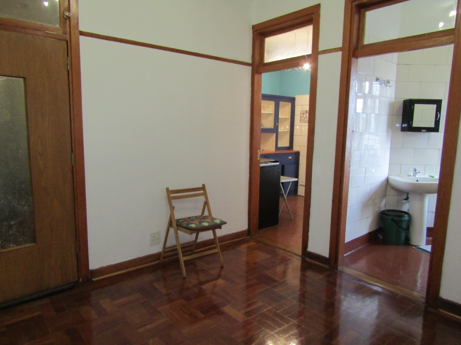 2 Bedroom Property for Sale in Johannesburg Central Gauteng
