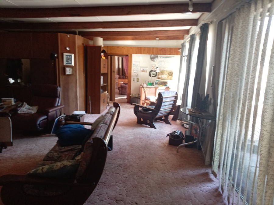 3 Bedroom Property for Sale in Theoville Gauteng
