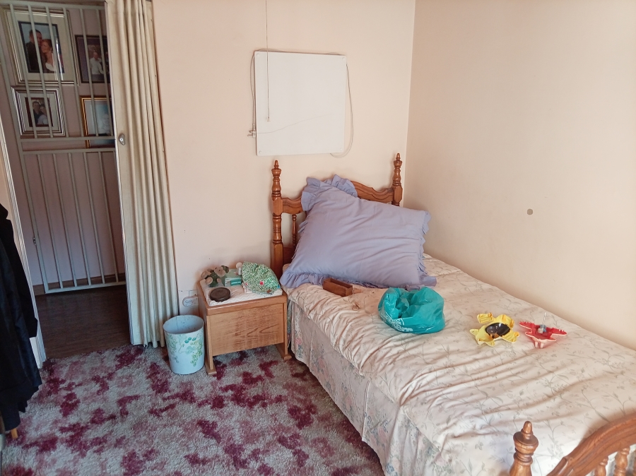 3 Bedroom Property for Sale in Theoville Gauteng