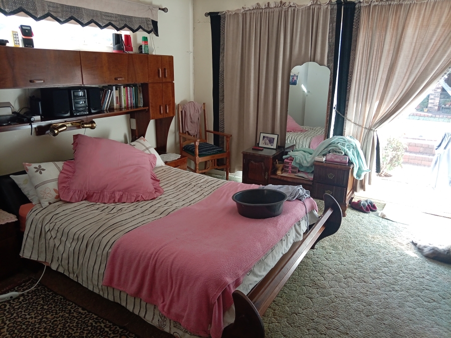 3 Bedroom Property for Sale in Theoville Gauteng