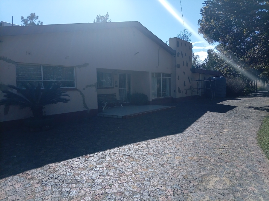 3 Bedroom Property for Sale in Theoville Gauteng