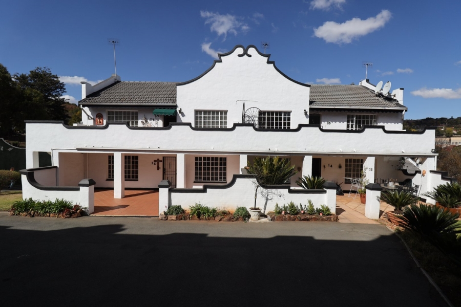 To Let 2 Bedroom Property for Rent in Helderkruin Gauteng