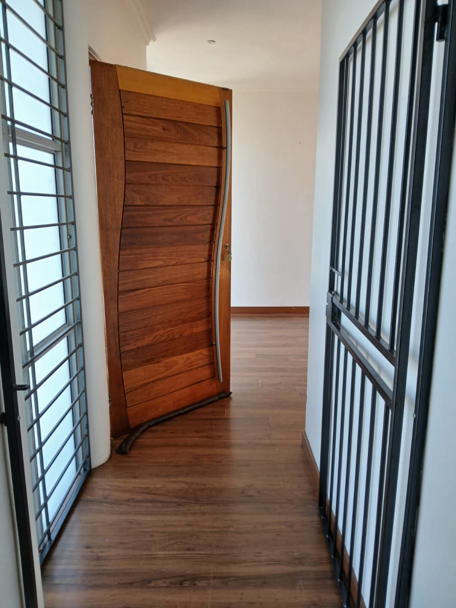 4 Bedroom Property for Sale in Northcliff Gauteng