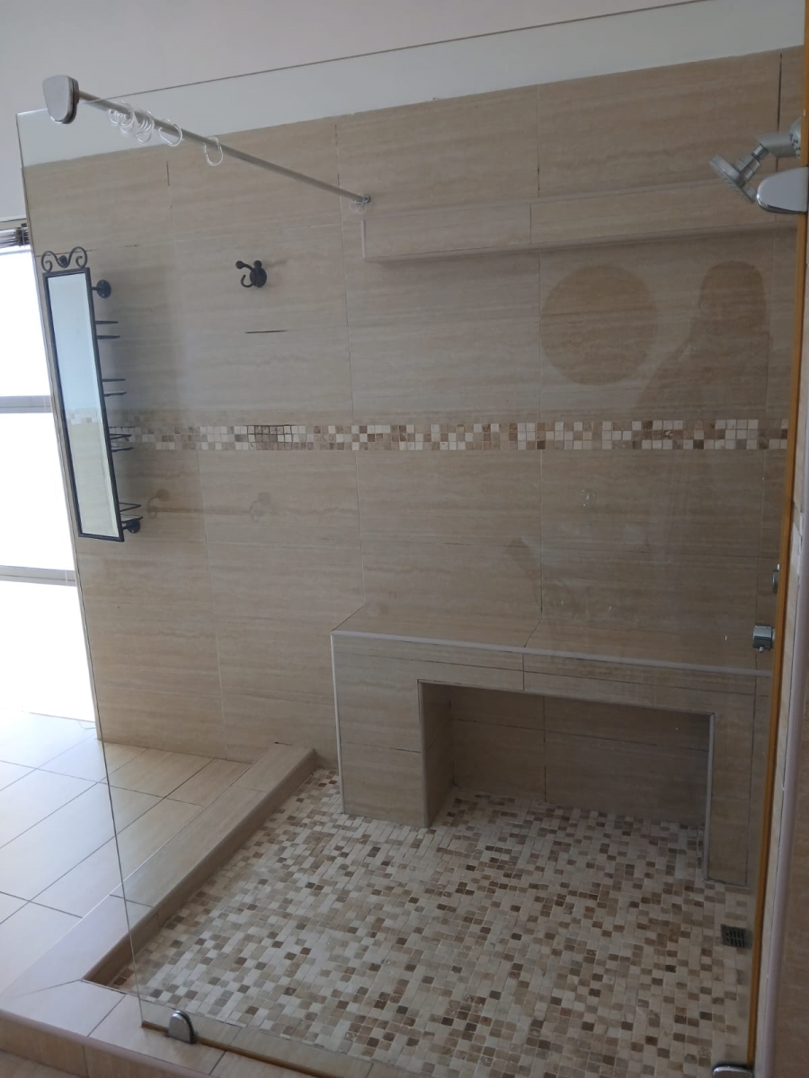 4 Bedroom Property for Sale in Northcliff Gauteng