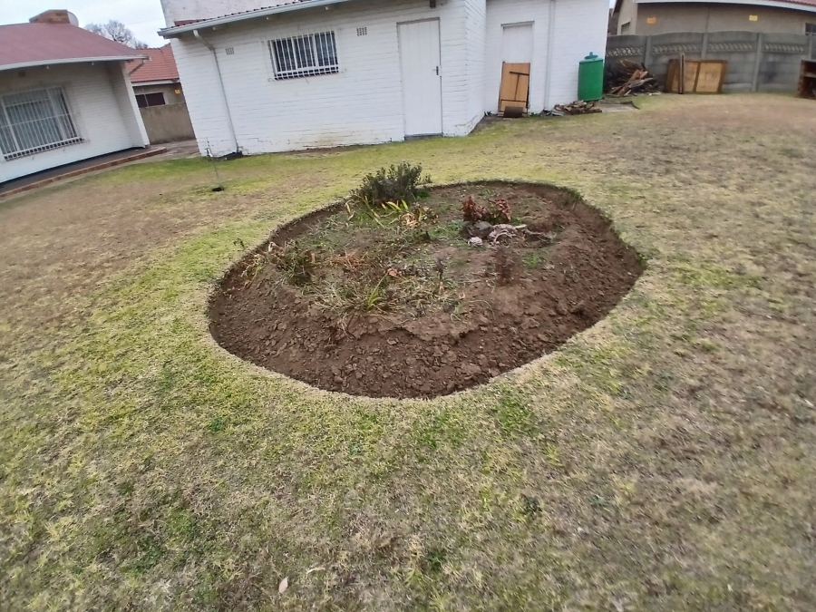 3 Bedroom Property for Sale in Dunnottar Gauteng