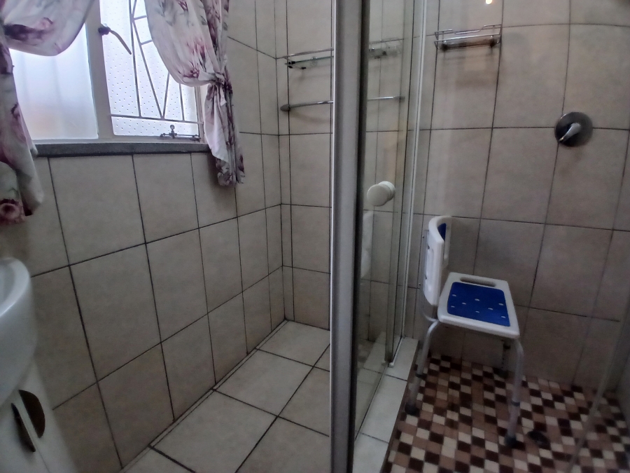 3 Bedroom Property for Sale in Dunnottar Gauteng