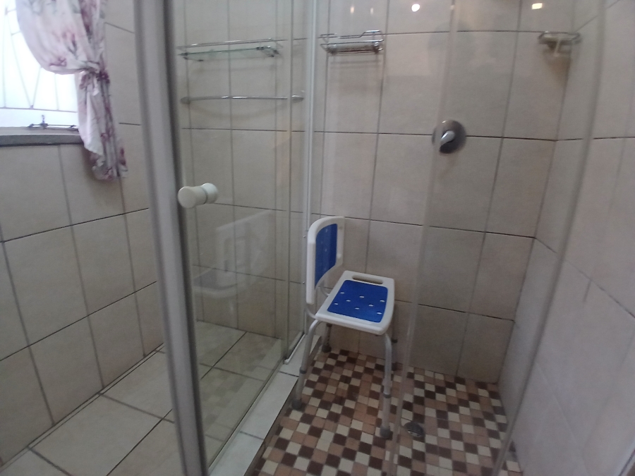3 Bedroom Property for Sale in Dunnottar Gauteng