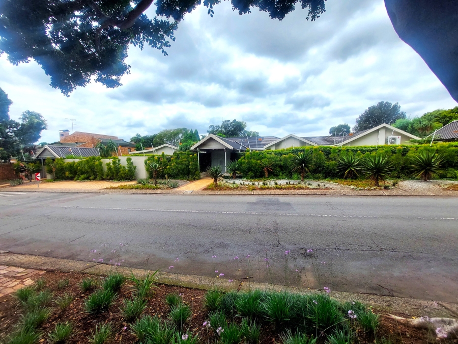To Let 3 Bedroom Property for Rent in Menlo Park Gauteng