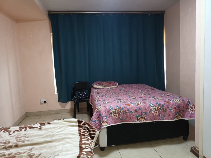 To Let 2 Bedroom Property for Rent in Laudium Gauteng