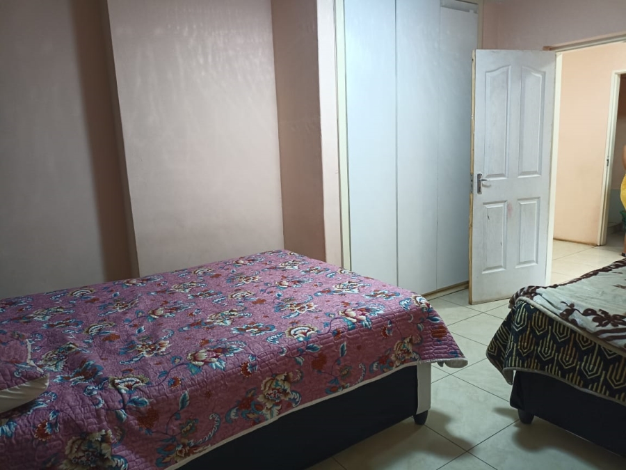 To Let 2 Bedroom Property for Rent in Laudium Gauteng
