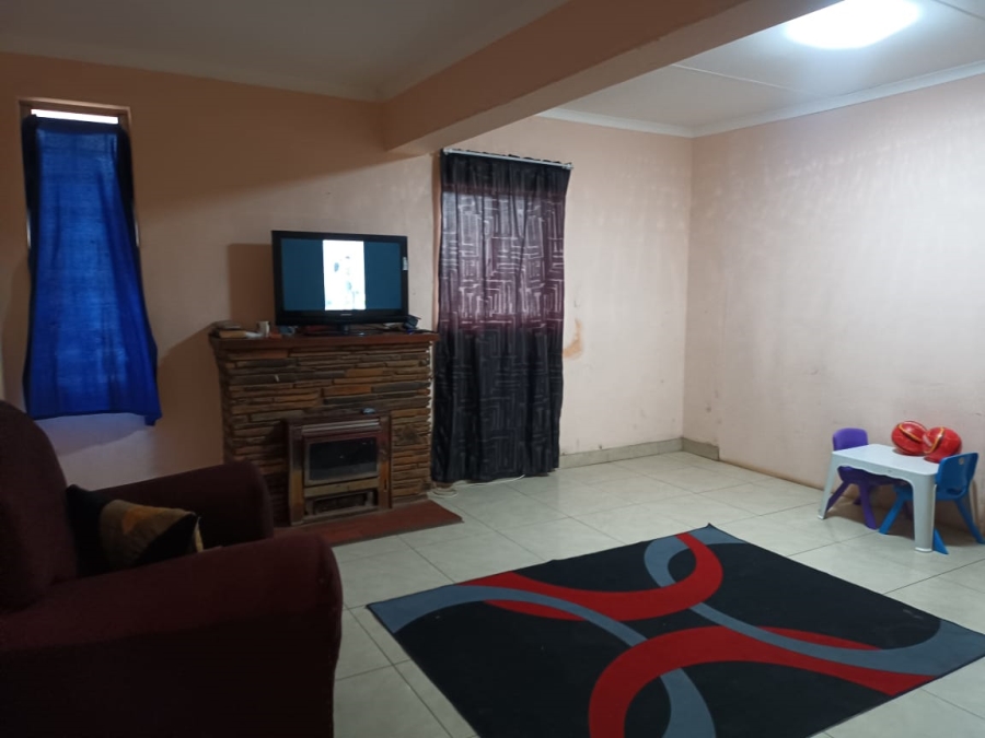 To Let 2 Bedroom Property for Rent in Laudium Gauteng
