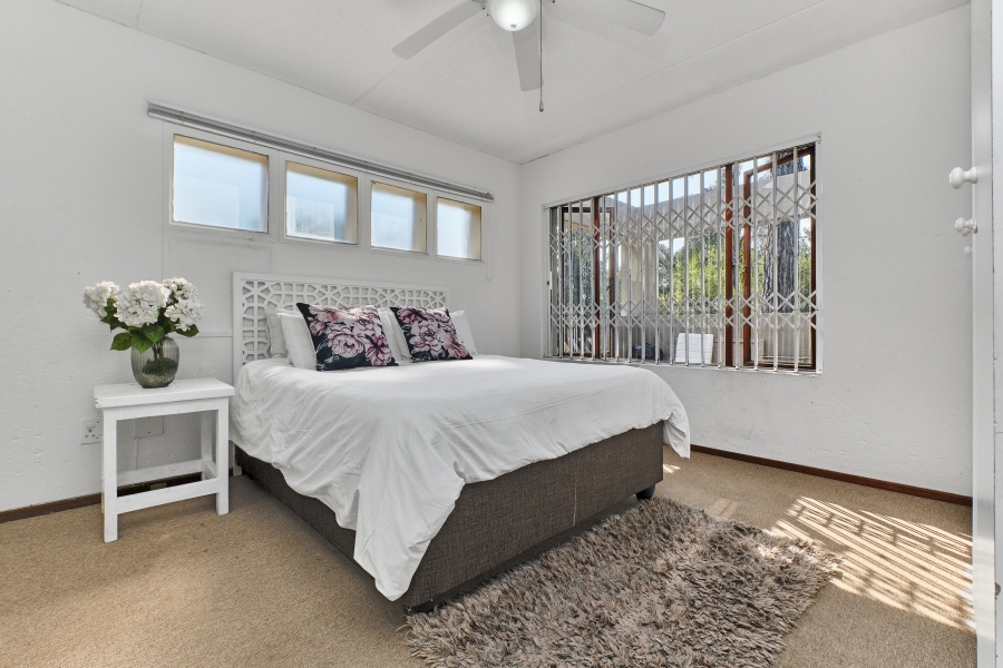 2 Bedroom Property for Sale in Bryanston Gauteng