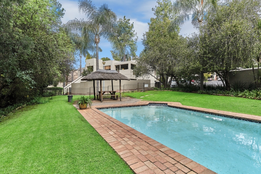 2 Bedroom Property for Sale in Bryanston Gauteng