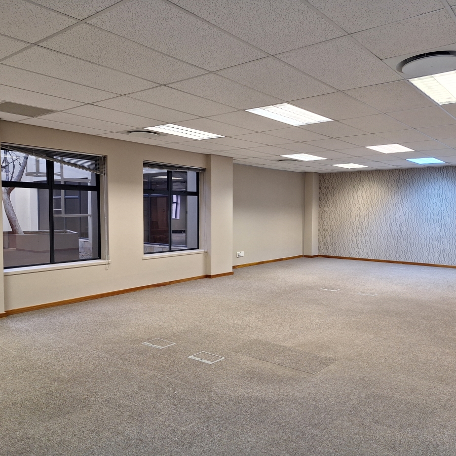 To Let Commercial Property for Rent in Wierda Valley Gauteng