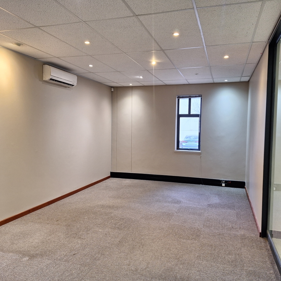To Let Commercial Property for Rent in Wierda Valley Gauteng