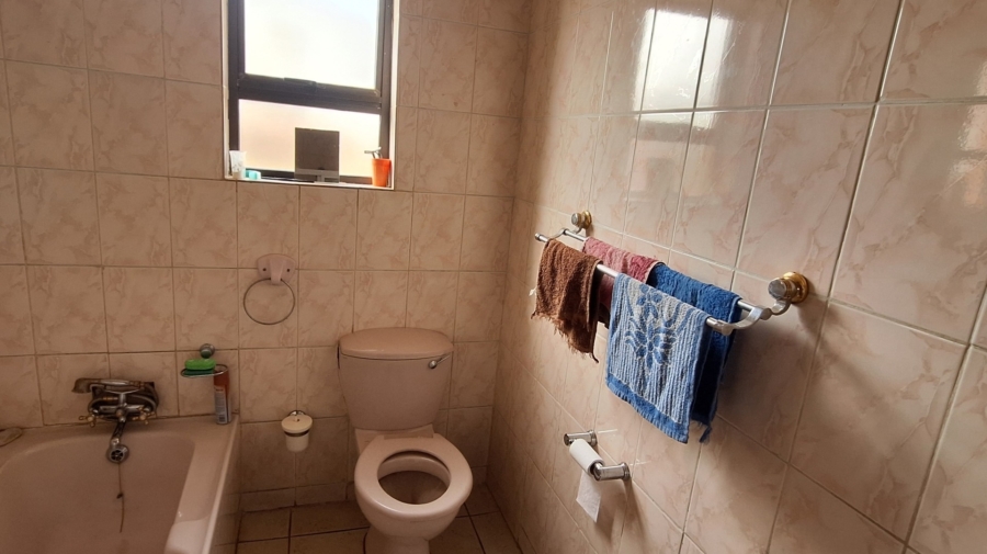 3 Bedroom Property for Sale in Rosashof Gauteng