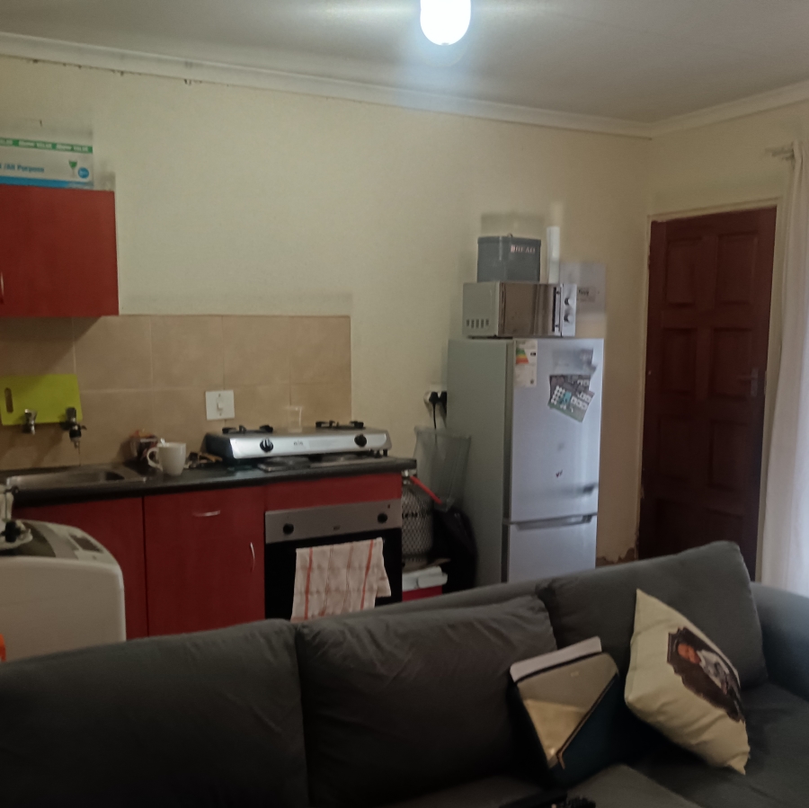 2 Bedroom Property for Sale in Olievenhoutbosch Gauteng