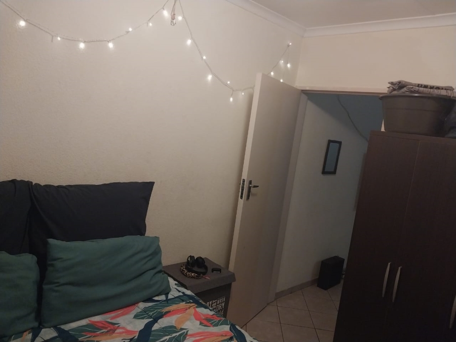 2 Bedroom Property for Sale in Olievenhoutbosch Gauteng