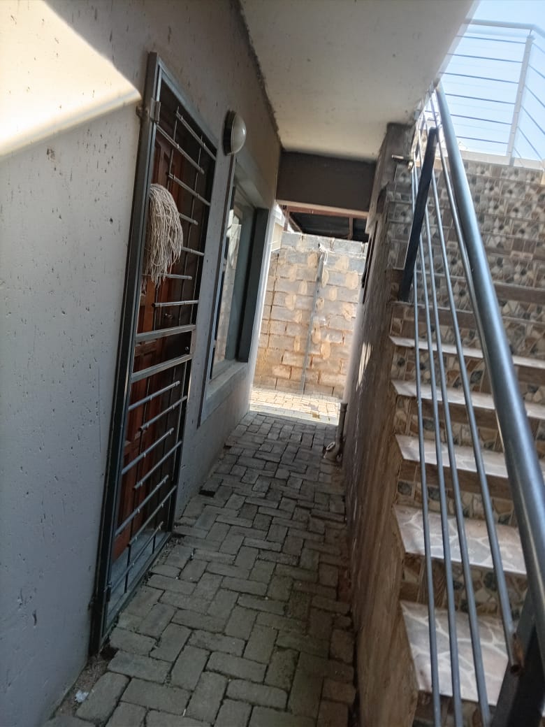 10 Bedroom Property for Sale in Toekomsrus Gauteng