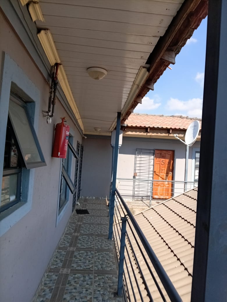 10 Bedroom Property for Sale in Toekomsrus Gauteng