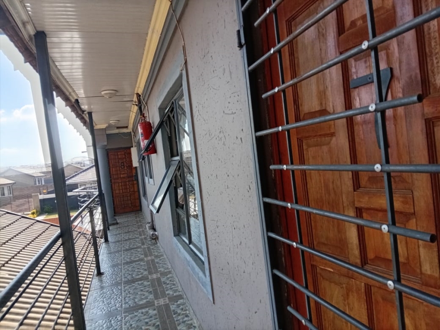 10 Bedroom Property for Sale in Toekomsrus Gauteng