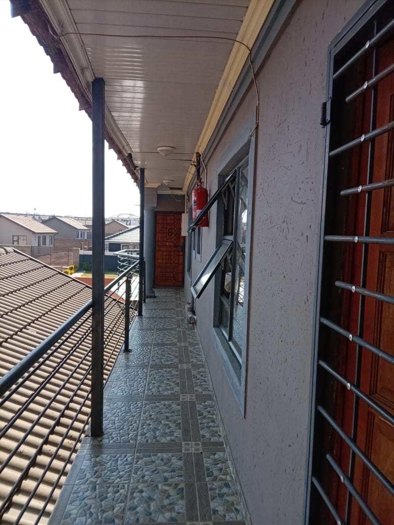 10 Bedroom Property for Sale in Toekomsrus Gauteng