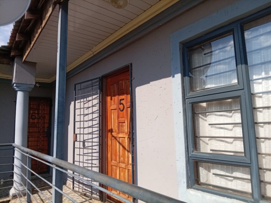 10 Bedroom Property for Sale in Toekomsrus Gauteng