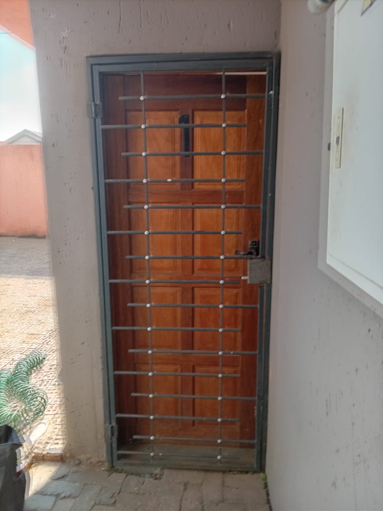 10 Bedroom Property for Sale in Toekomsrus Gauteng