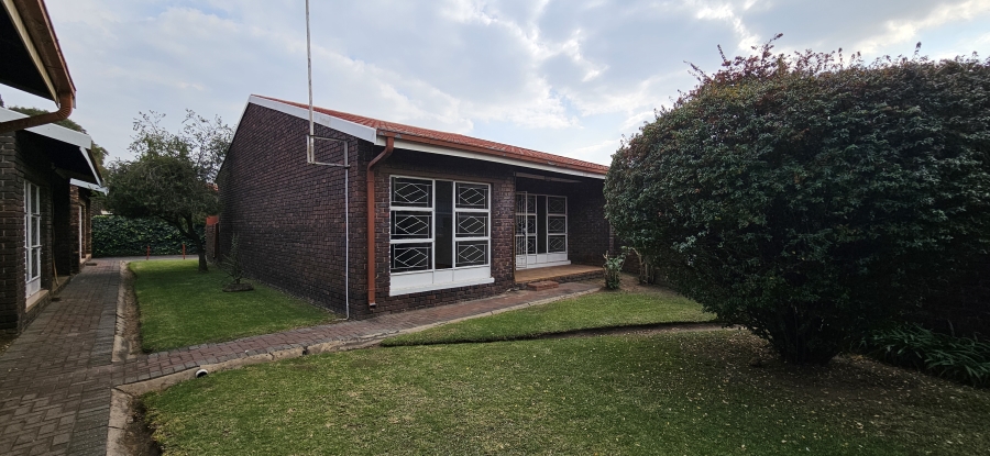 2 Bedroom Property for Sale in Three Rivers Gauteng